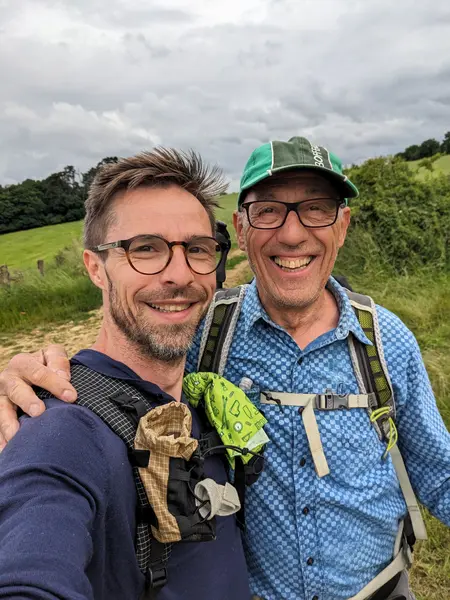 Avec mon papa pour 500 mètres ensemble autour de chez lui